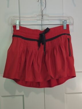 lululemon Red Run Revitalize Lined Tennis Skirt/Skort Size 4